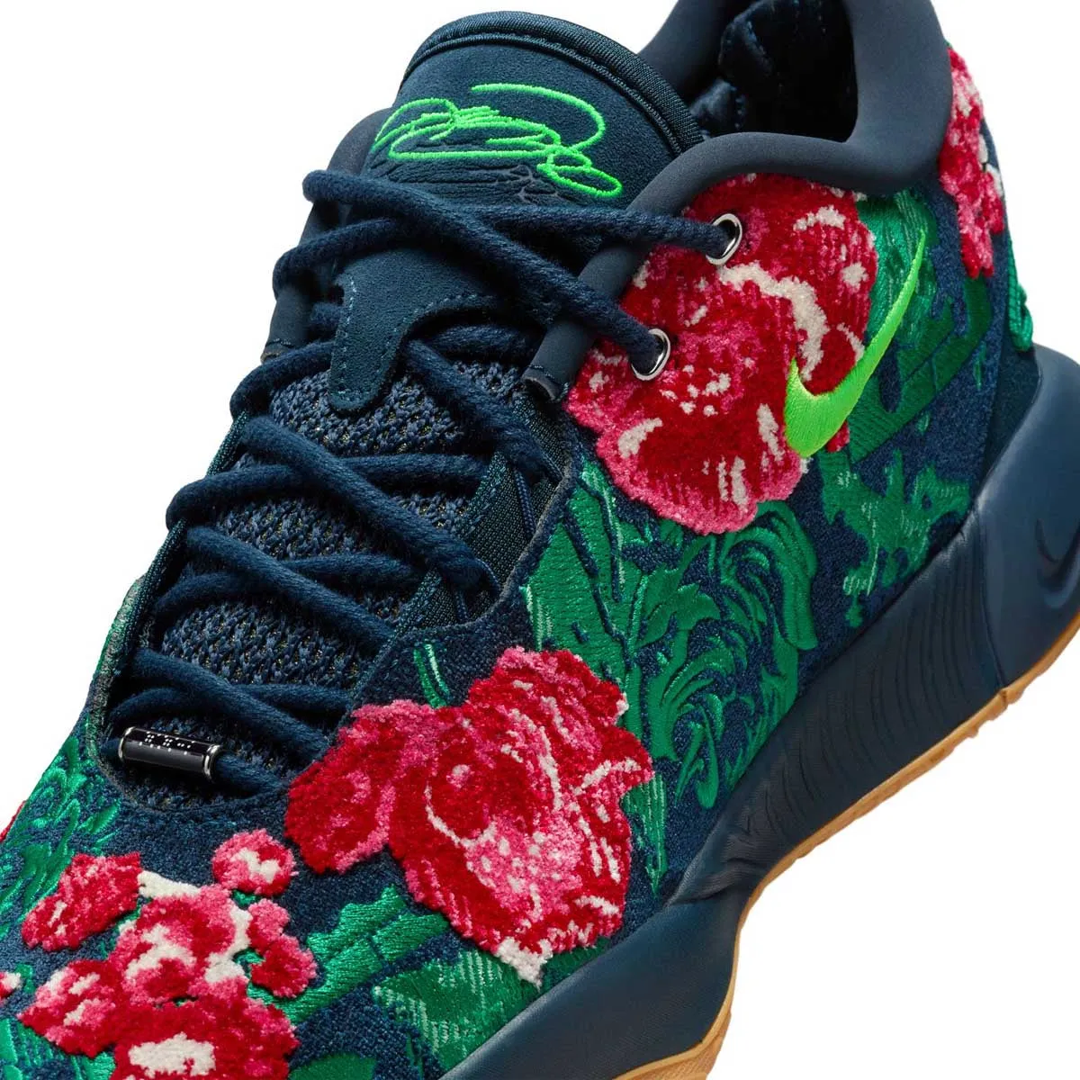 Lebron XXI 'Grandma's Couch'