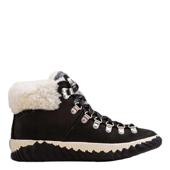 Out n About Plus Conquest Black