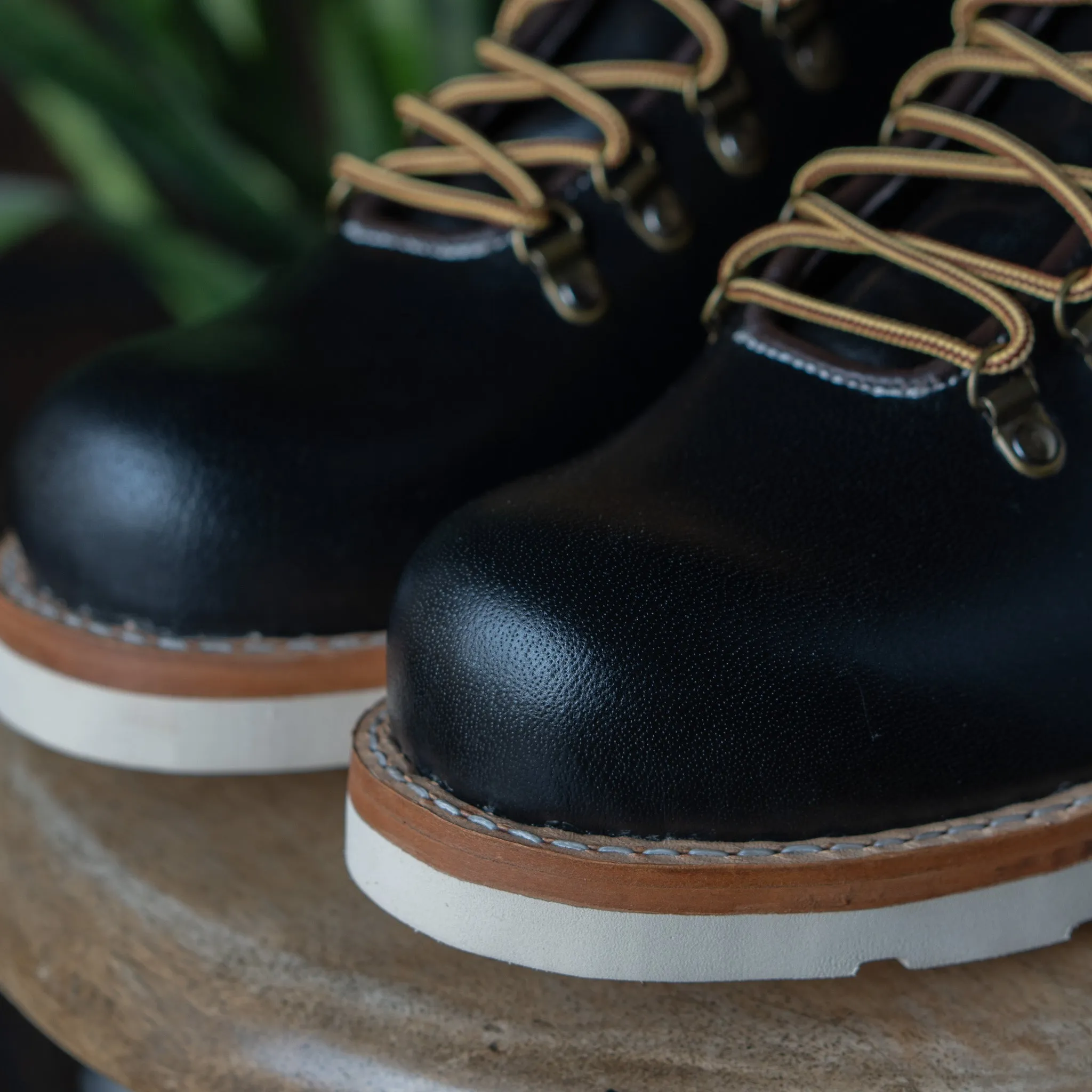 Trail Boots 6" (Raven Black) Goodyear Welted